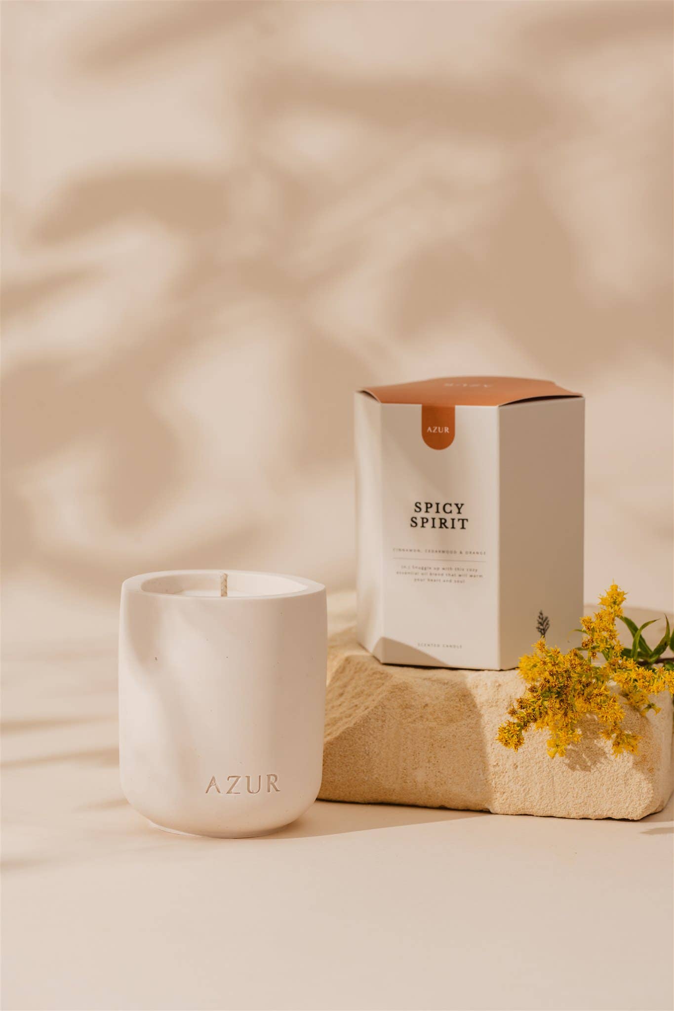 Laudeen | Azur Natural Bodycare | Spicy Spirit | Natural soy wax candle | Essential oils