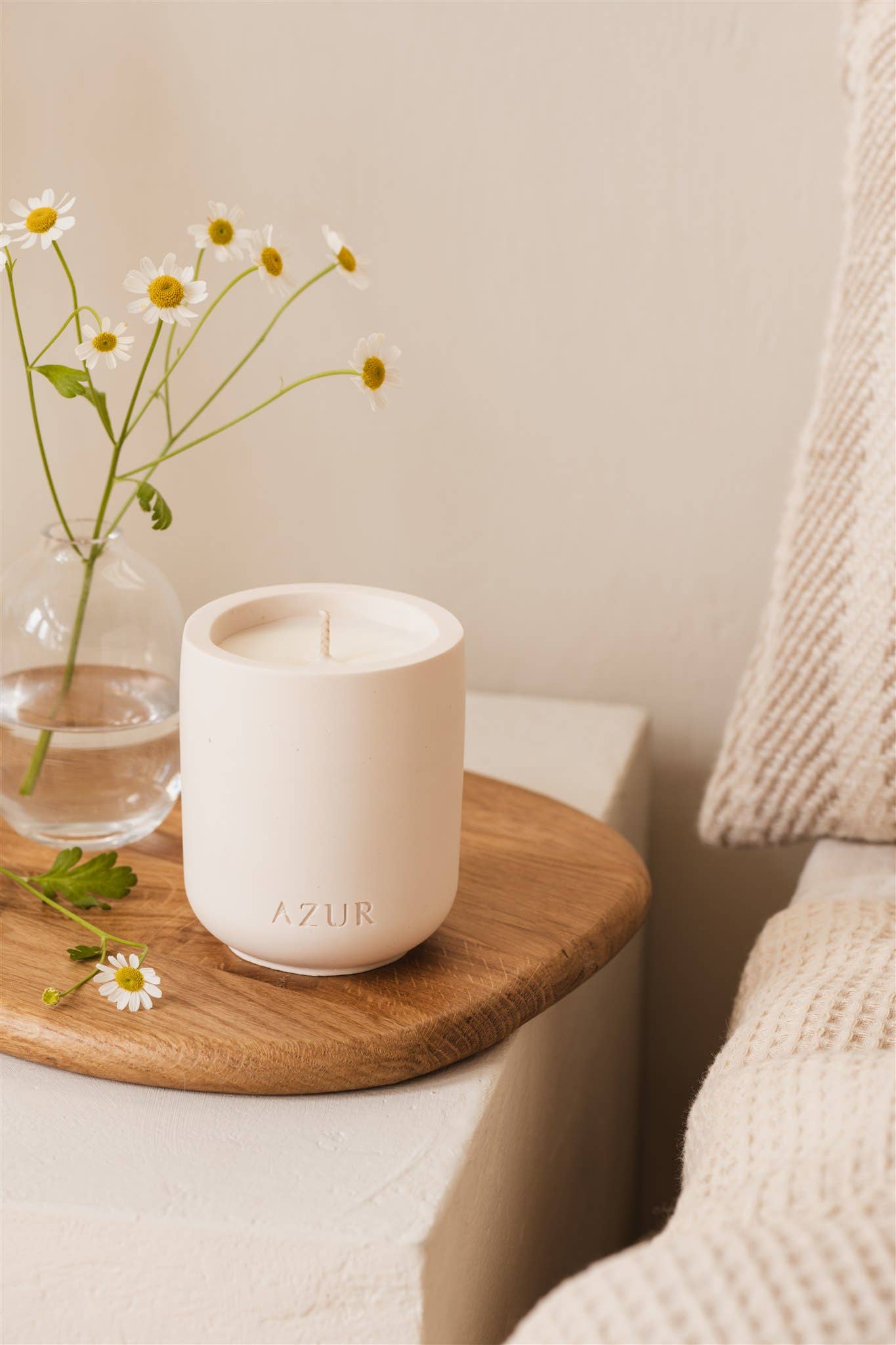 Laudeen | Azur Natural Bodycare | Spicy Spirit | Natural soy wax candle | Essential oils