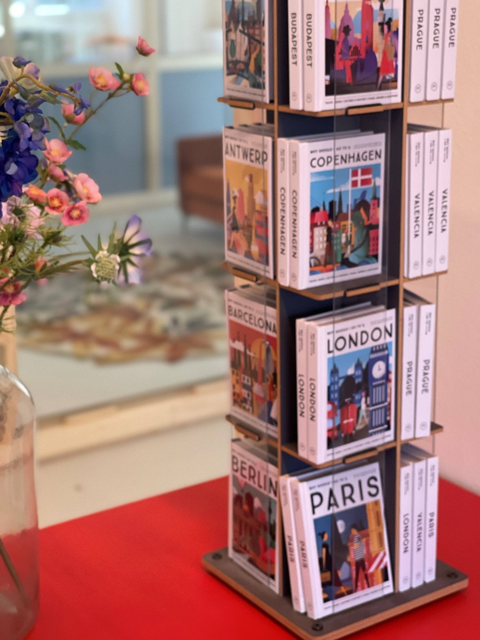 Laudeen | mo'media publishers | Why should I go to Paris