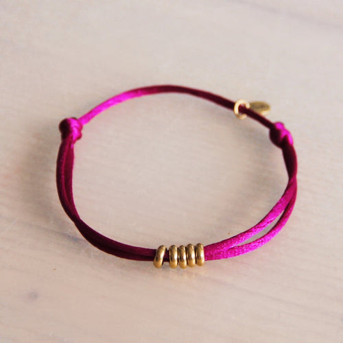 Laudeen - Satin bracelet with rings - aubergine/gold - BAZOU