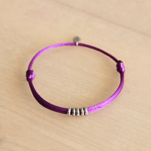 Laudeen - Satin bracelet with rings – purple/silver - BAZOU